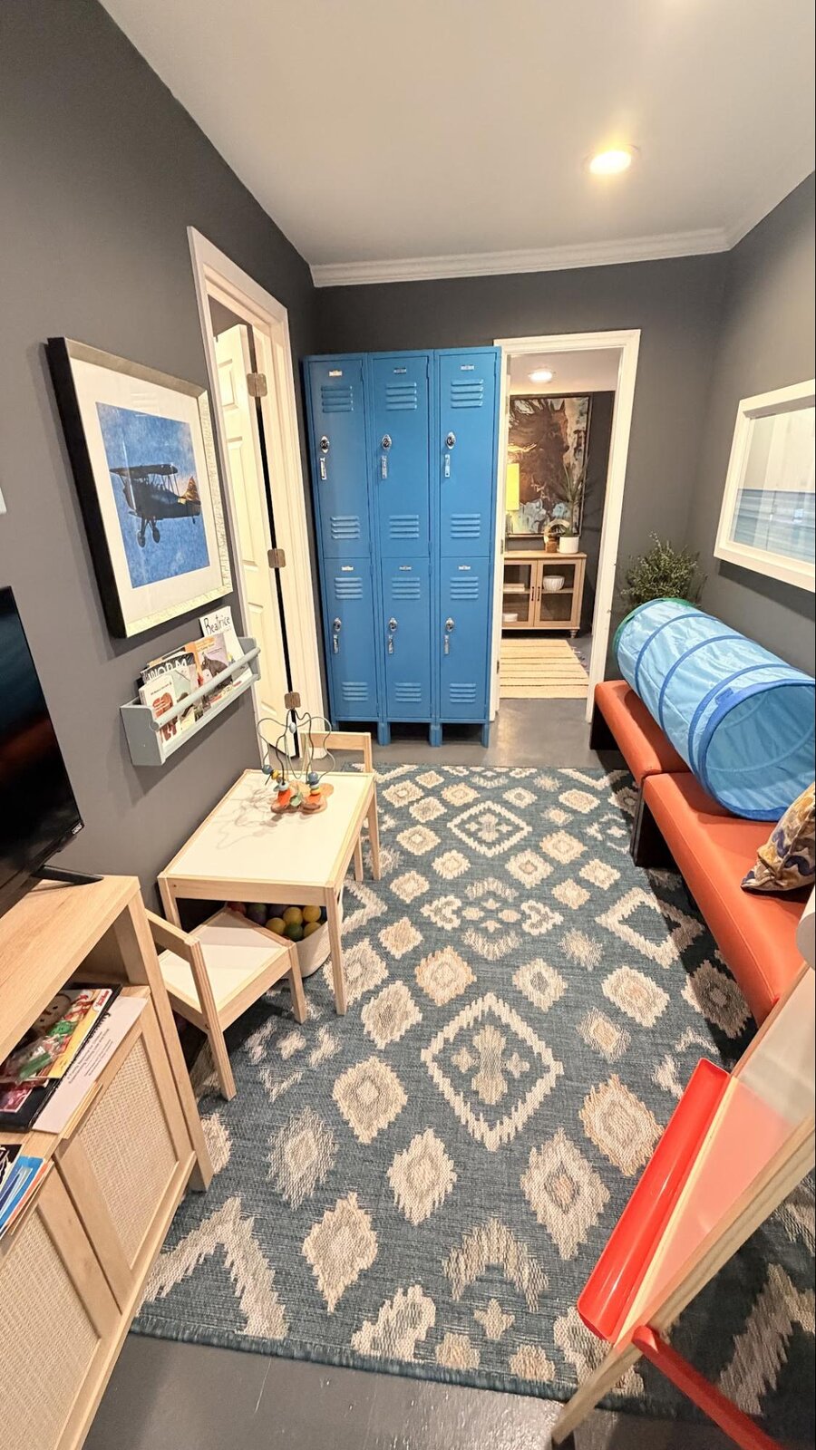 Dix Lee'On Airbnb coastal home by Vinette Brown Dye — view 6