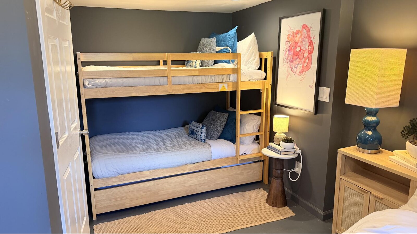 Dix Lee'On Airbnb coastal home by Vinette Brown Dye — view 8