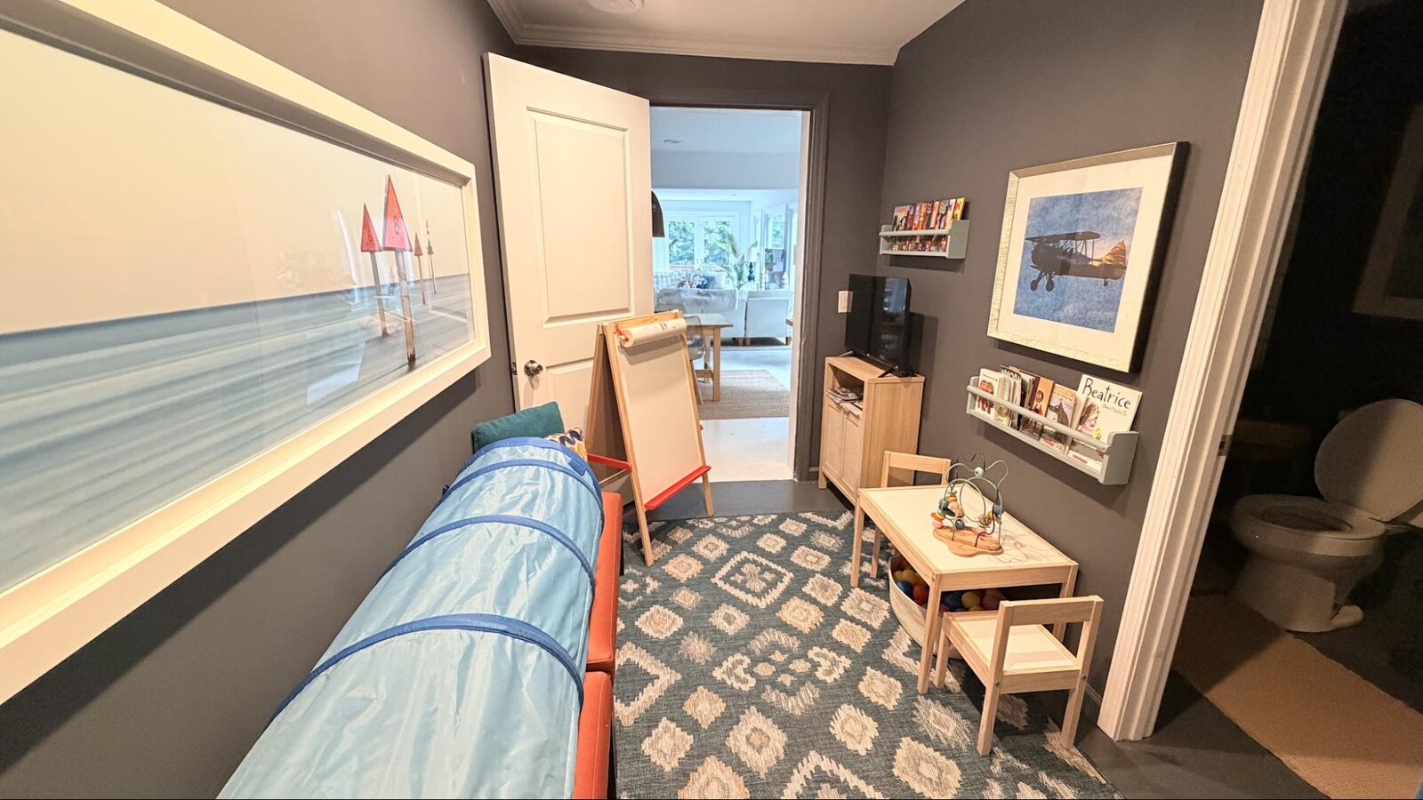 Dix Lee'On Airbnb coastal home by Vinette Brown Dye — view 11