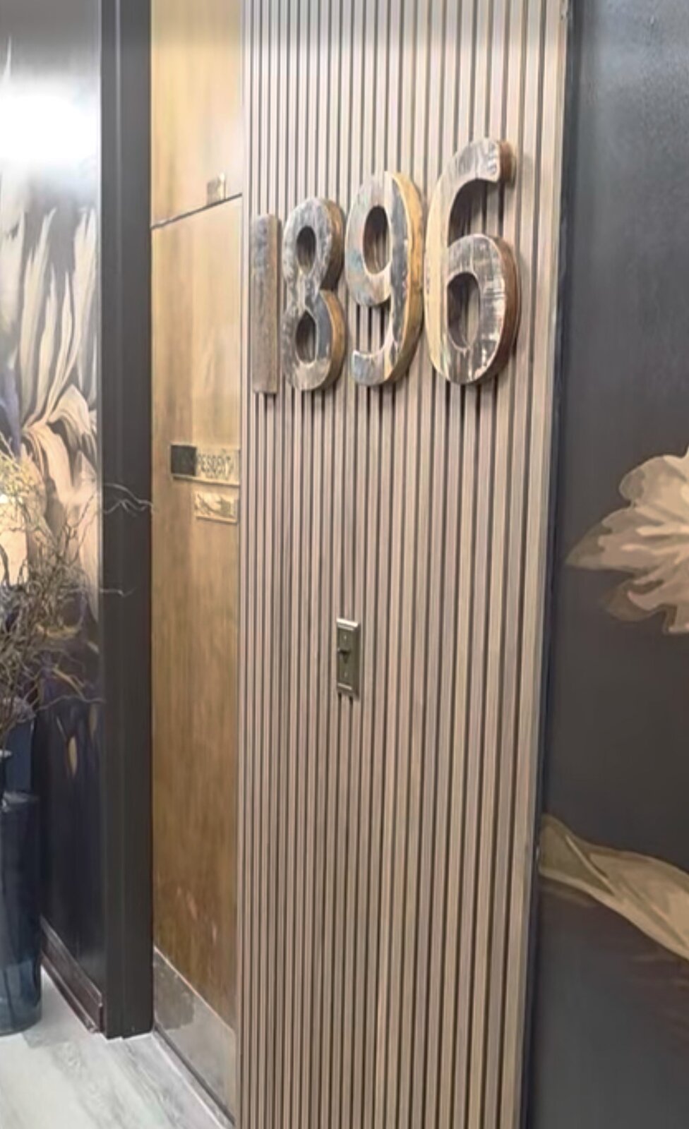 Presidential executive suite by Vinette Brown Dye — view 4